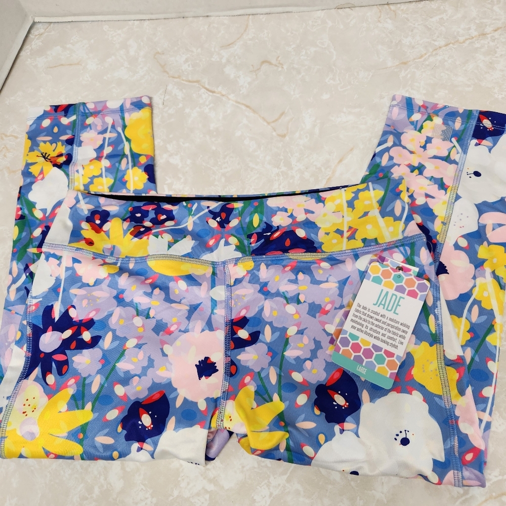 Lularoe Jade Athletic Capris Work Out Leggings Cropped New Large Floral